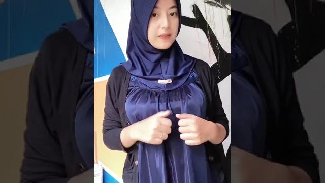 Leona kanza cantiknya gak ada obat Leona kanza cantiknya gak ada obat