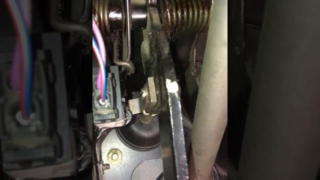 Замена лягушки стоп сигнала bmw e34 Замена лягушки стоп сигнала bmw e34