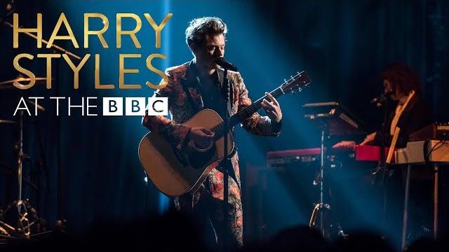 Harry styles - girl crush (at the bbc) Harry styles - girl crush (at the bbc)