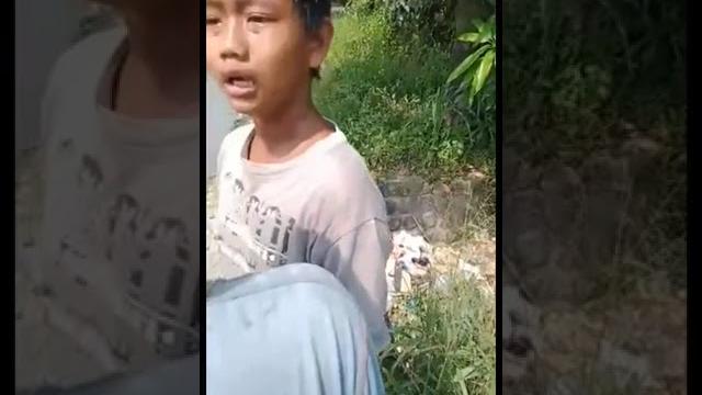 Bocah lagi gelut .. Bocah lagi gelut ..