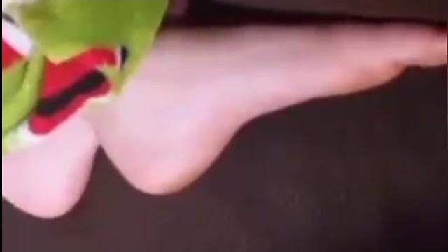 Young white girls sleepy twitching feet Young white girls sleepy twitching feet