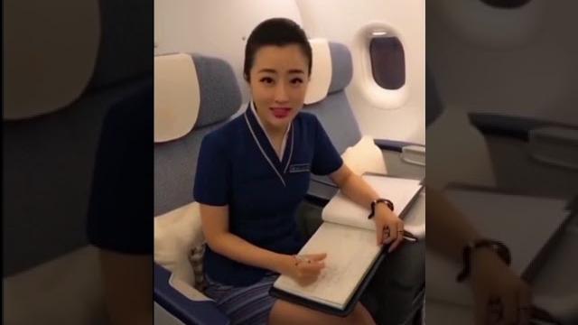 爱开玩笑的空姐 #shorts 爱开玩笑的空姐 #shorts