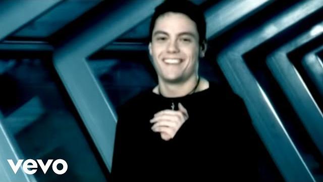 Tiziano ferro - alucinado (official video) Tiziano ferro - alucinado (official video)