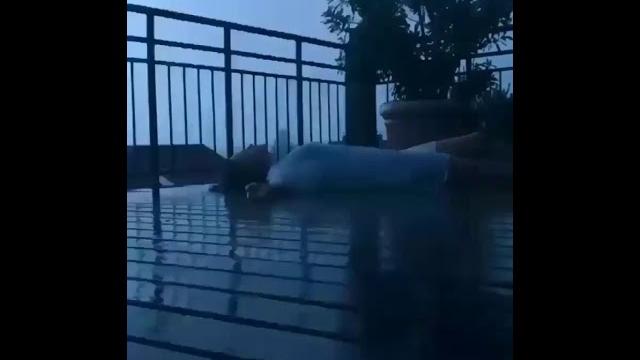 Vídeo triste de menina na chuva, aesthetic Vídeo triste de menina na chuva, aesthetic