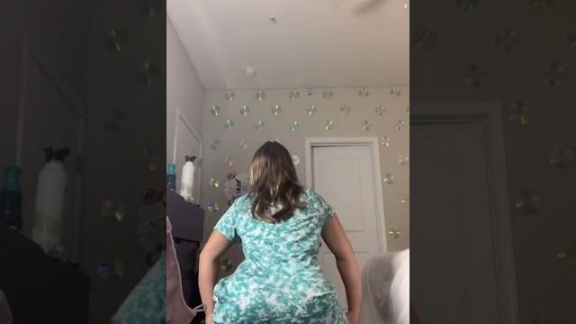 Türbanlı ifşa liseli twerk sokakta Türbanlı ifşa liseli twerk sokakta