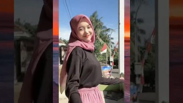 Abg lagi senam pundak nih Abg lagi senam pundak nih