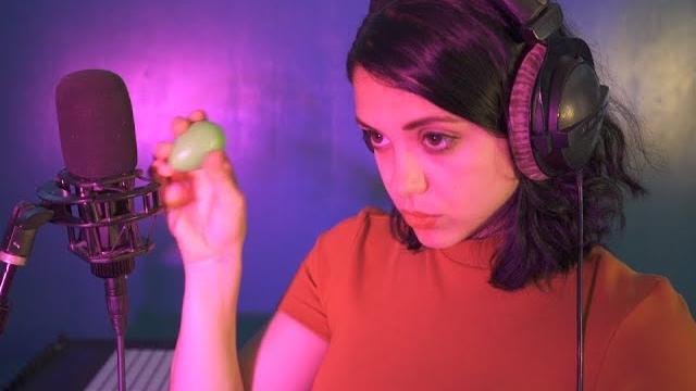 Idioteque by radiohead (cover by alexa melo) Idioteque by radiohead (cover by alexa melo)