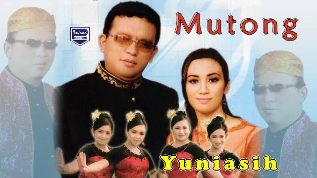 Yuniasih - mutong Yuniasih - mutong