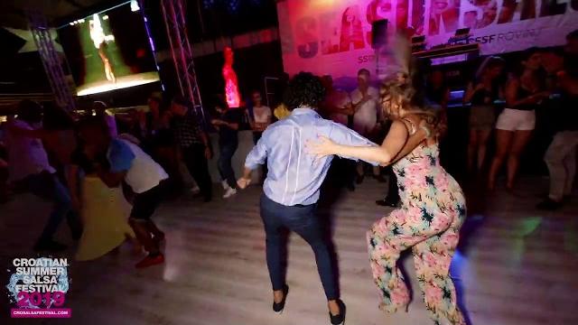 Eloy & aleksandra shatalova - salsa social dancing | croatian summer salsa festival 2019 Eloy & aleksandra shatalova - salsa social dancing | croatian summer salsa festival 2019