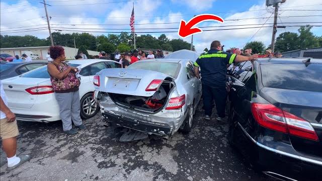 Nothing could stop these public auction buyers they were on these cars like white on rice Nothing could stop these public auction buyers they were on these cars like white on rice
