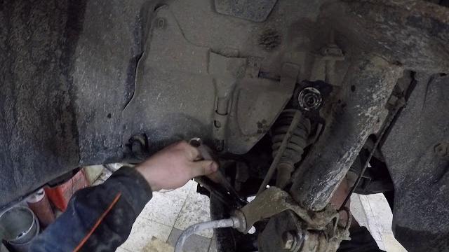 Замена стоек стабилизатора рено дастер Замена стоек стабилизатора рено дастер