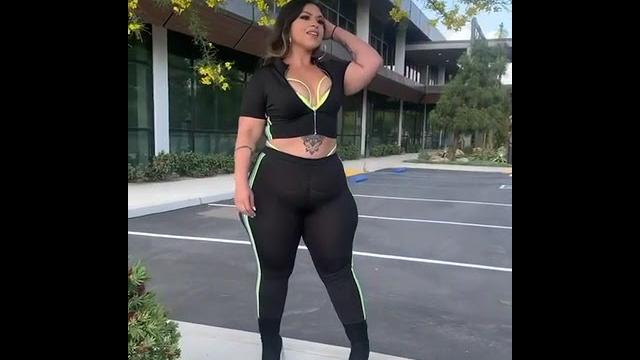 Sexy girls #shorts #tiktok Sexy girls #shorts #tiktok