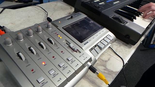 How oldschool multi-track recording works. tascam 4-track How oldschool multi-track recording works. tascam 4-track
