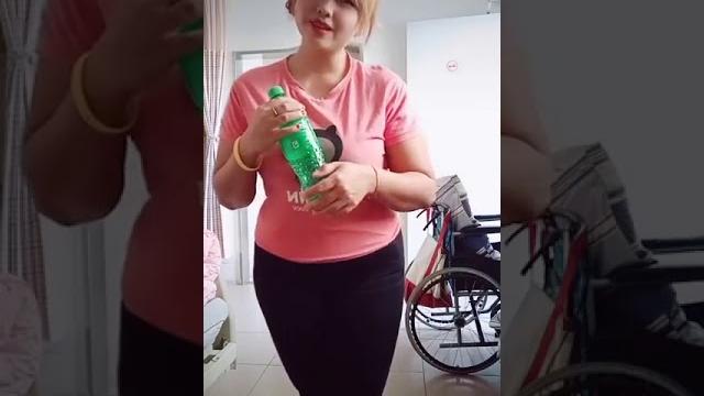 Tante montok hot Tante montok hot