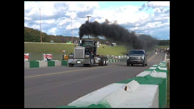 Kenworth vs electric ford lightning uphill drag race Kenworth vs electric ford lightning uphill drag race