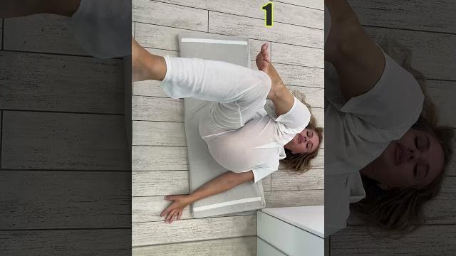 Fun ways to make stretching a family activity #fitness #yoga #stretching #flexibility Fun ways to make stretching a family activity #fitness #yoga #stretching #flexibility