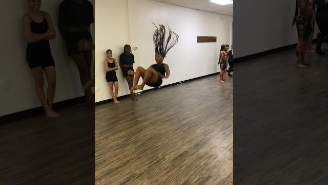 This girl is dangerous | heat mafia | majorette planet | thee heat academy #dance #majorette This girl is dangerous | heat mafia | majorette planet | thee heat academy #dance #majorette