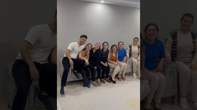 Biz 7 siz hepiniz #7kardeş #abla #kardeş #aile #babaevi Biz 7 siz hepiniz #7kardeş #abla #kardeş #aile #babaevi