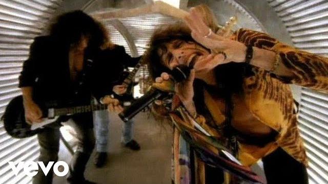 Aerosmith - amazing (official music video) Aerosmith - amazing (official music video)