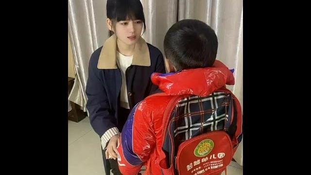 这孩子就知道瞎胡说… #语出惊人的熊孩子#童言童语#亲子互动#彭小澎吖 这孩子就知道瞎胡说… #语出惊人的熊孩子#童言童语#亲子互动#彭小澎吖