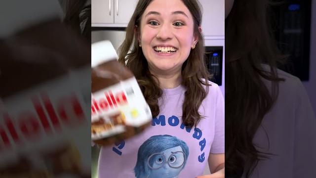 She made an iced coffee with nutella She made an iced coffee with nutella