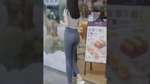 街拍(844) 看清楚小姐姐得形状了吗?#shorts #小姐姐 街拍(844) 看清楚小姐姐得形状了吗?#shorts #小姐姐