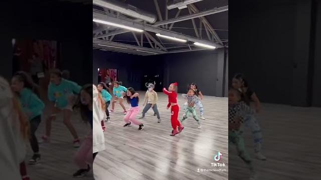 My son stares at his butt in dance class (funny kid!) My son stares at his butt in dance class (funny kid!)