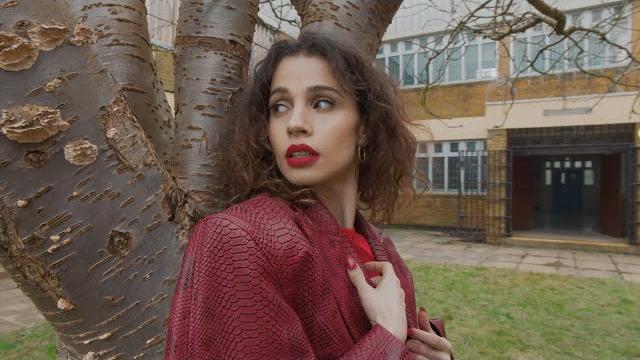 Jungle - keep moving (official video) Jungle - keep moving (official video)