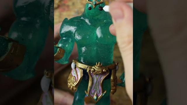 Sculpting poseidon underwater with epoxy resin! Sculpting poseidon underwater with epoxy resin!