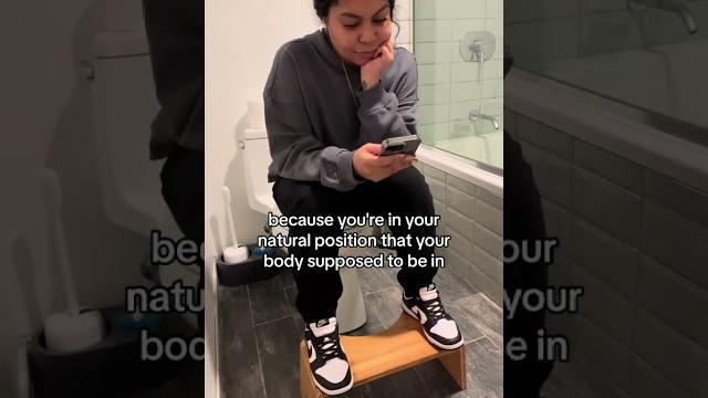 What happens when you squat to poop What happens when you squat to poop