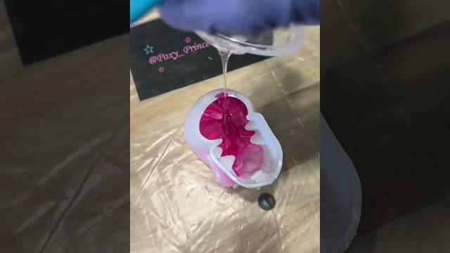 🩷looks so cool! #epoxy #epoxyresin #resin #epoxyresinart #resinart #resinartist #resincrafts #skull 🩷looks so cool! #epoxy #epoxyresin #resin #epoxyresinart #resinart #resinartist #resincrafts #skull
