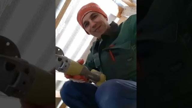 Отверстие под печную трубу в шиферной кровле #каминсвоимируками #печь #стройка #работаем #diy Отверстие под печную трубу в шиферной кровле #каминсвоимируками #печь #стройка #работаем #diy