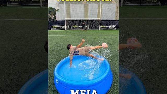 Futebol na piscina ️ Futebol na piscina ️