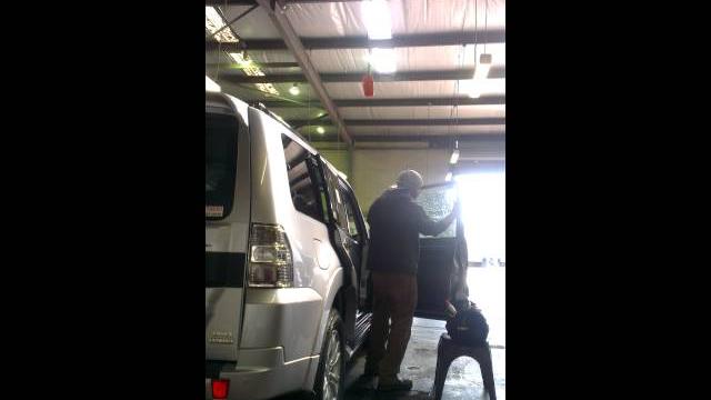Mitsubishi pajero sides to tinted Mitsubishi pajero sides to tinted