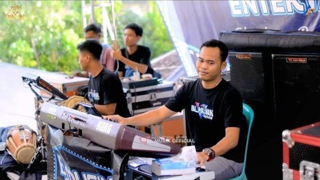 Sumpah benang emas.cover-jus geboy.bl musik (vk audio official) in-lewidahu-ciboleger-baduy Sumpah benang emas.cover-jus geboy.bl musik (vk audio official) in-lewidahu-ciboleger-baduy