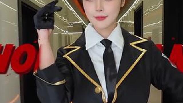 灵狐者还是夜玫瑰? #穿越火线 #完美身材 #夜玫瑰 #cf 灵狐者还是夜玫瑰? #穿越火线 #完美身材 #夜玫瑰 #cf