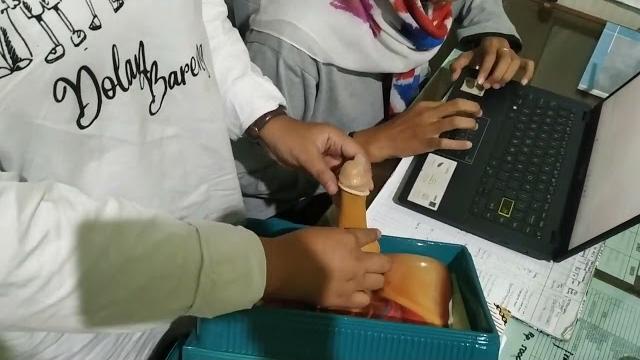 Ilmu tutorial memakai kondom Ilmu tutorial memakai kondom