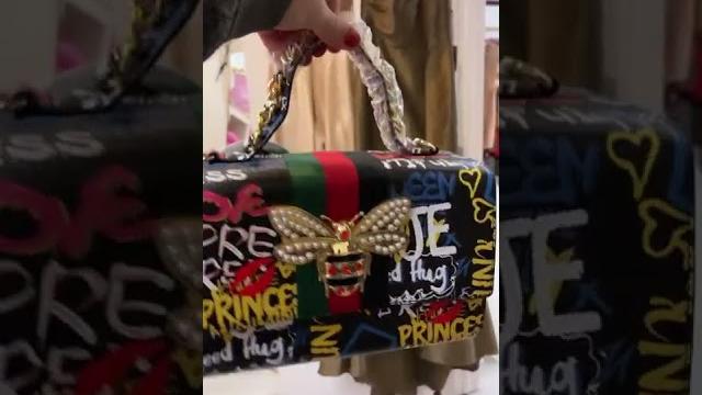 Graffiti bee bag Graffiti bee bag