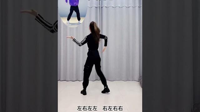 #凤凰展翅#舞编k文#快手最火广场舞 #凤凰展翅#舞编k文#快手最火广场舞