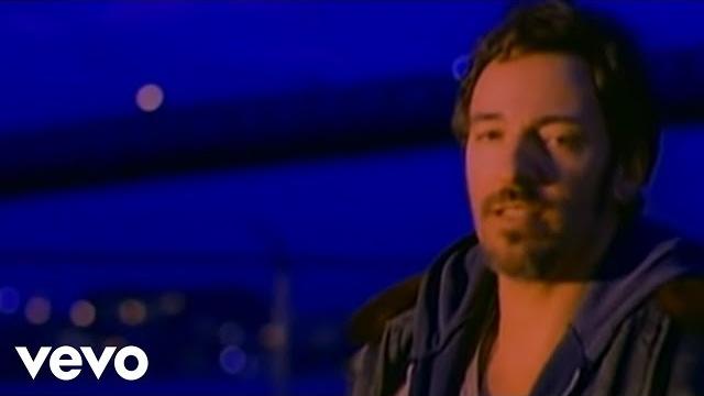 Bruce springsteen - streets of philadelphia (official video) Bruce springsteen - streets of philadelphia (official video)