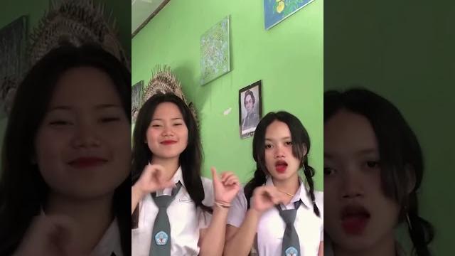 Abg duet lagi nih broo, uhuy #jilbab #anaksma #hijabers #viral #smahits #trends #anakhits #fyp Abg duet lagi nih broo, uhuy #jilbab #anaksma #hijabers #viral #smahits #trends #anakhits #fyp