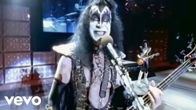 Kiss - shout it out loud (live from tiger stadium) Kiss - shout it out loud (live from tiger stadium)