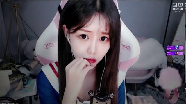 尤优baby asmr - 摇水声 光速掏耳 电话女友 嘴唇音 撸猫 尤优baby asmr - 摇水声 光速掏耳 电话女友 嘴唇音 撸猫