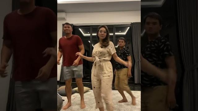 Goyangan mamah gisel 19 detik Goyangan mamah gisel 19 detik