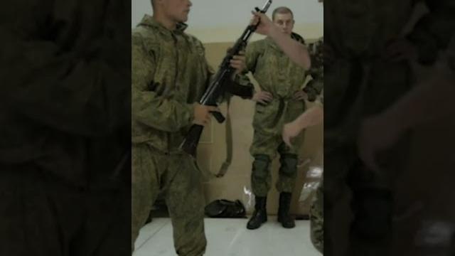Смертельный удар локтем в кадык. вадим старов прикладной рукопашный бой спецназ. удары и защиты Смертельный удар локтем в кадык. вадим старов прикладной рукопашный бой спецназ. удары и защиты