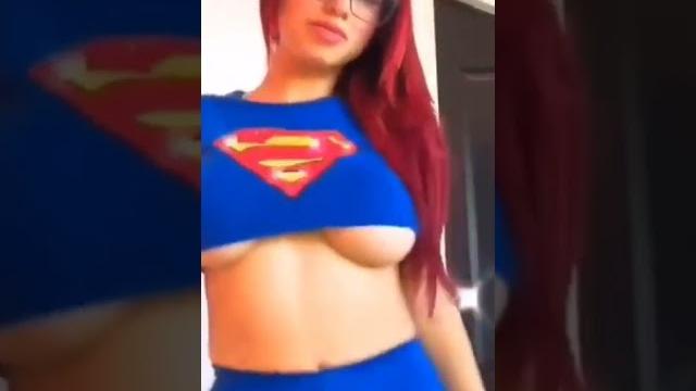 Viral goyang sexy pake baju suparman Viral goyang sexy pake baju suparman