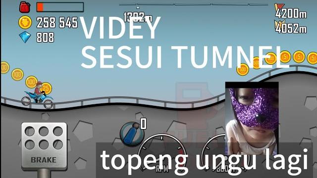 Hilclimb truk topeng ungu Hilclimb truk topeng ungu