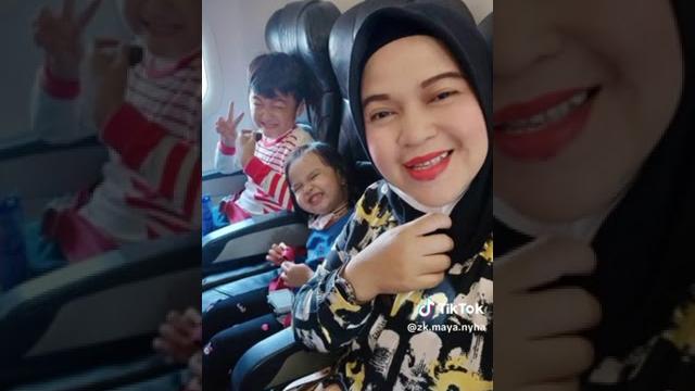 Mengenang tragedi pesawat jatuh tapi gak tau kapan Mengenang tragedi pesawat jatuh tapi gak tau kapan