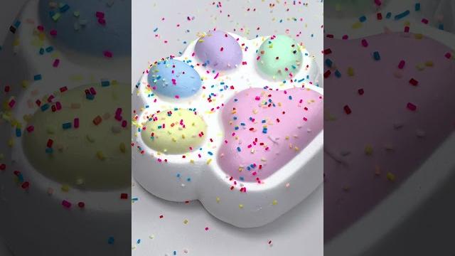 Fufusquishy asmr 800g sparkling rainbow cat paw Fufusquishy asmr 800g sparkling rainbow cat paw
