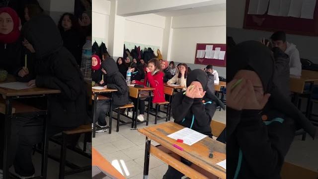 Yine yendi ️️ #yazılı #sınav Yine yendi ️️ #yazılı #sınav